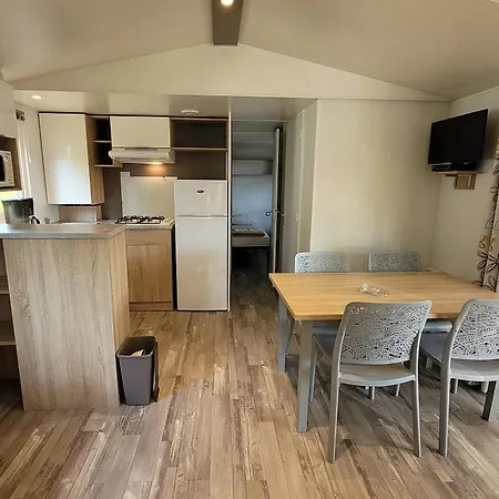 Camping Les Chenes Verts 3*