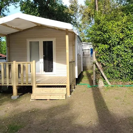 Les Chenes Verts Campsite
